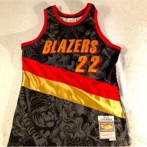 Mitchell & Ness Hardwood Classic Portland Trailblazers Clyde Drexler Jersey